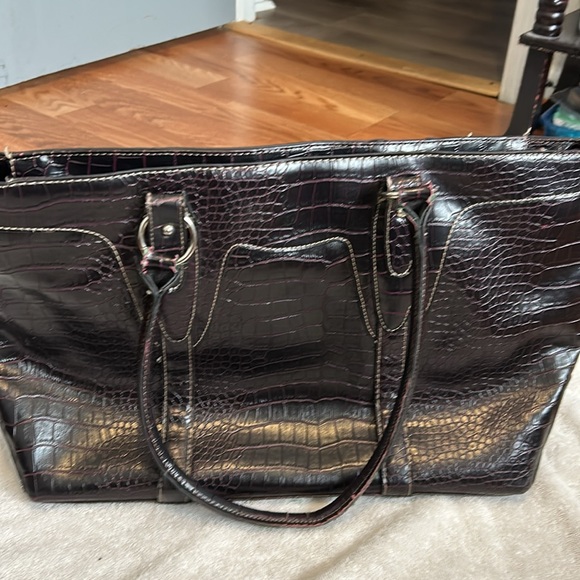 Leather large tote, bag animal print from the bottom cross is 17 inches - Picture 2 of 9